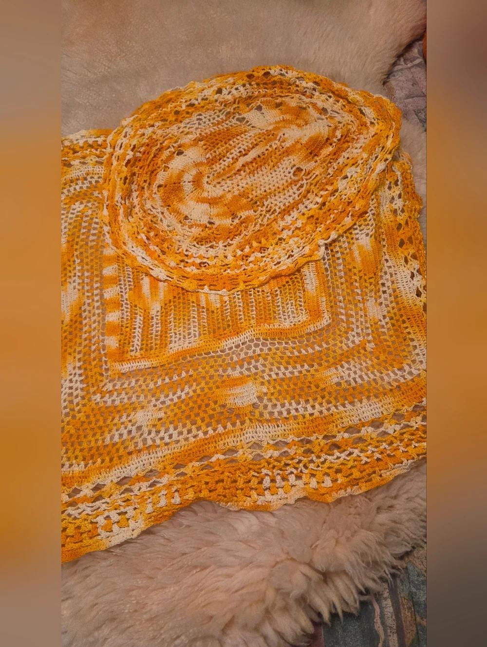Unbranded Crochet Orange Cream Handmade NaturalCotton Centrepiece Doily 19.5×15